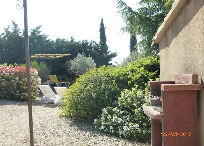 Tres Charmant Mazet Au Coeur Du Luberon