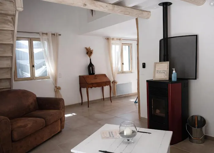 Mas De La Cheneraie Blanche, Maison De Vacances Avec Piscine En Luberon